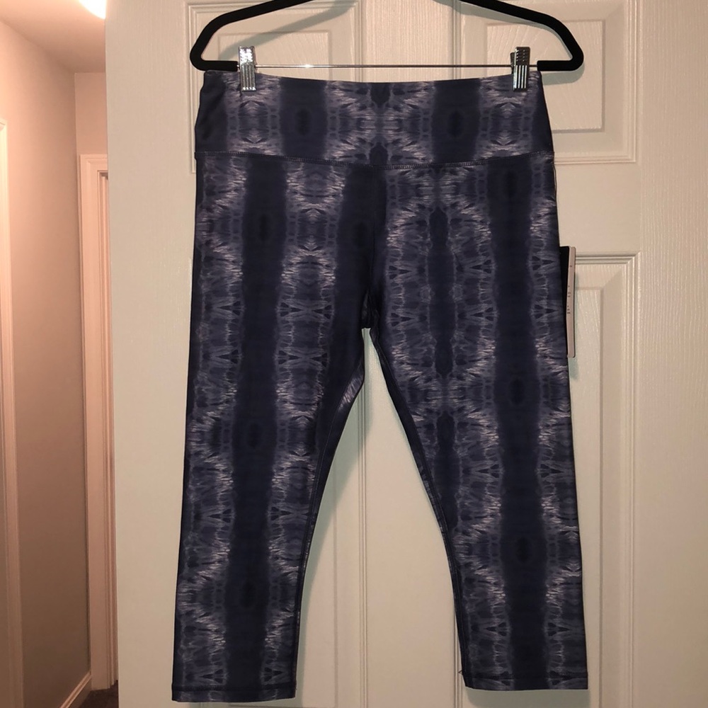 Scorpio sol tie dye cropped yoga pants